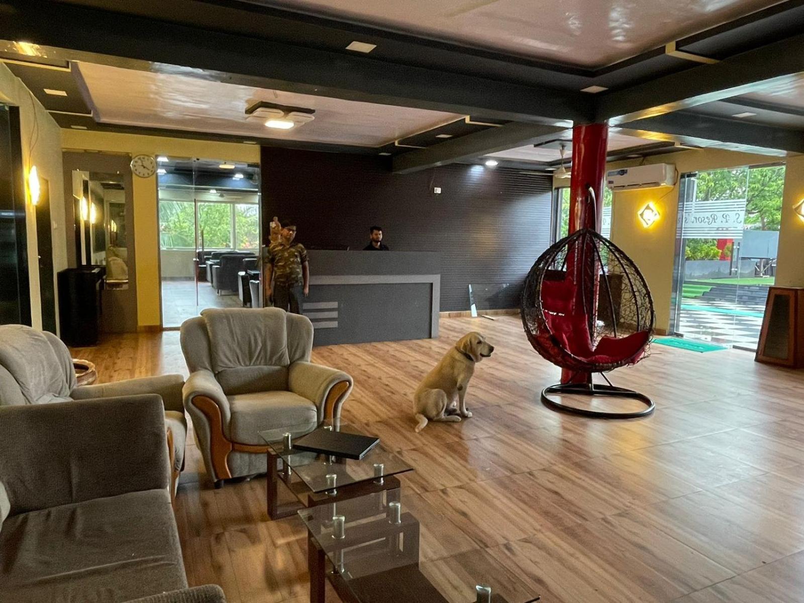 Wayfare Sp Resort 판벨 외부 사진