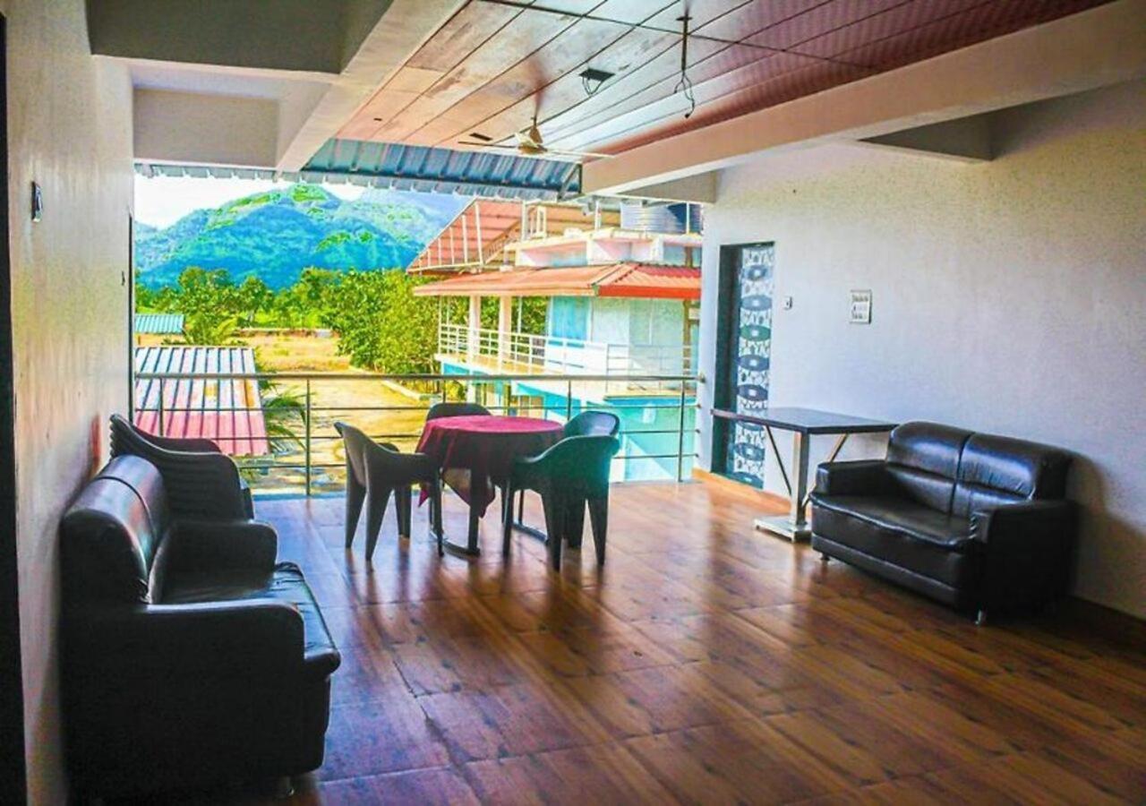 Wayfare Sp Resort 판벨 외부 사진
